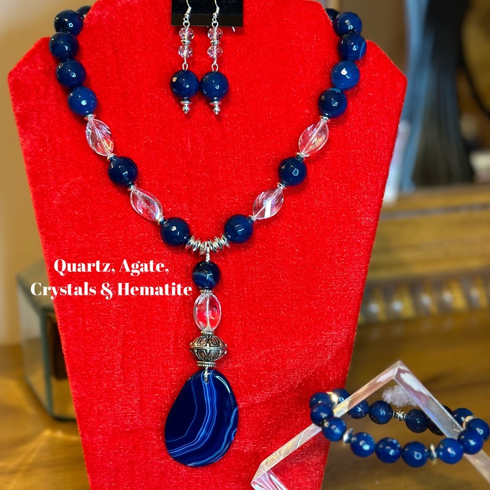 Handcrafted 2Pc Quartz, Agate & Crystal Necklace, & earring set.